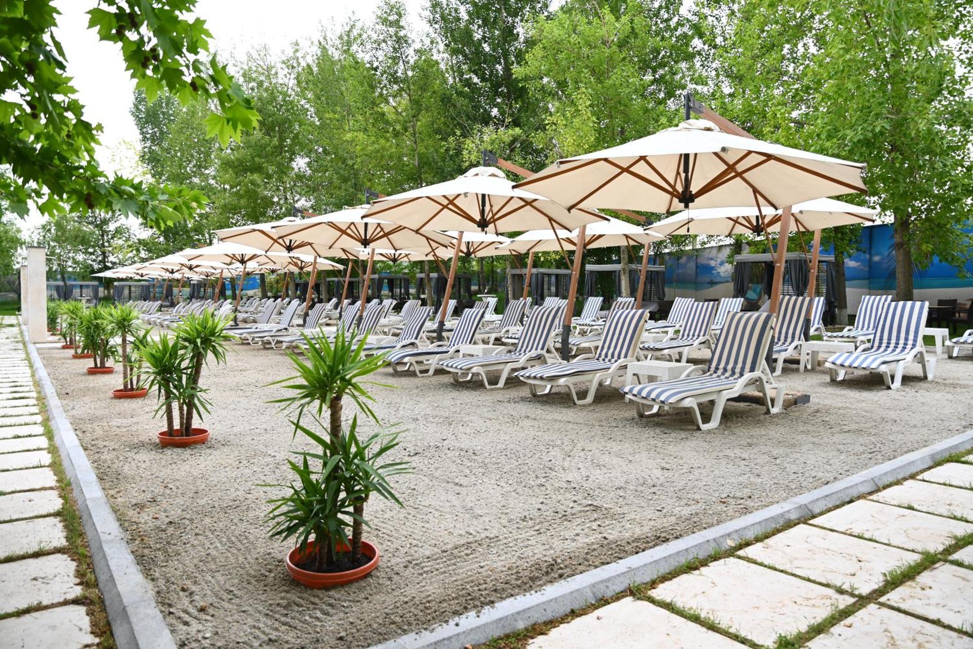 Multi Grand Pharaon Hotel Ptghni Exterior photo
