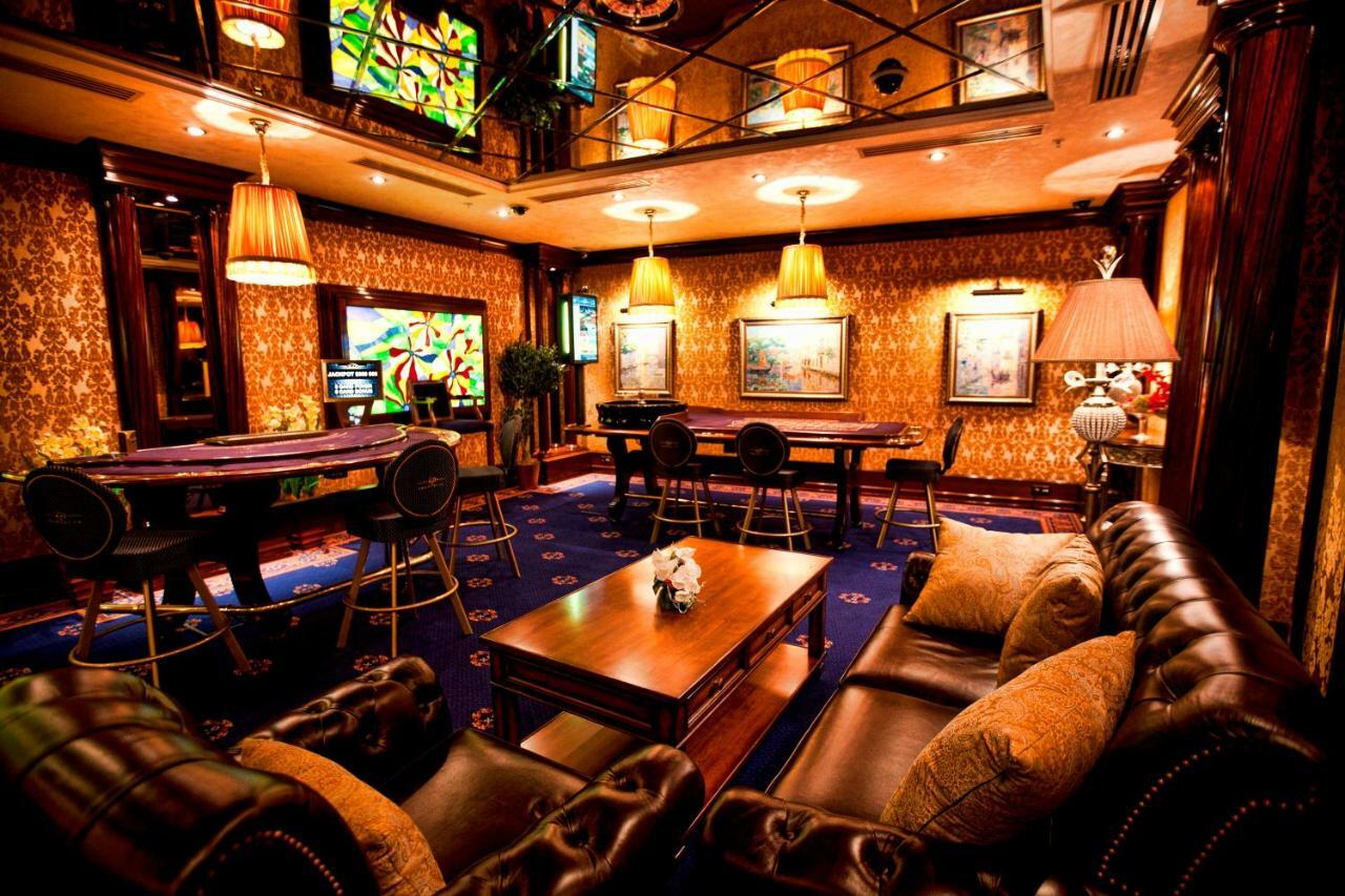 Multi Grand Pharaon Hotel Ptghni Exterior photo