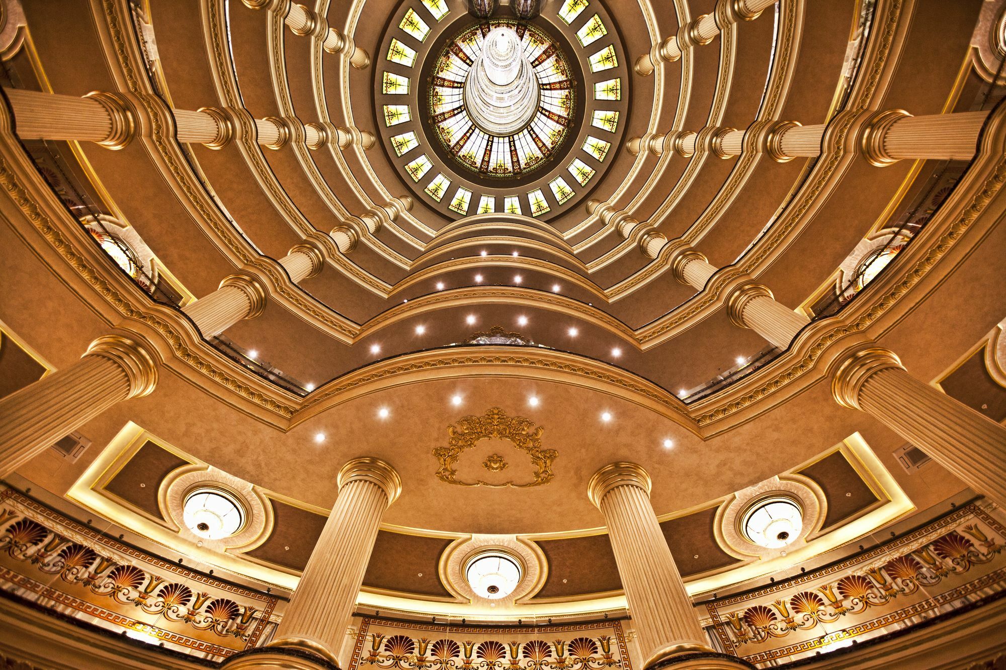 Multi Grand Pharaon Hotel Ptghni Exterior photo