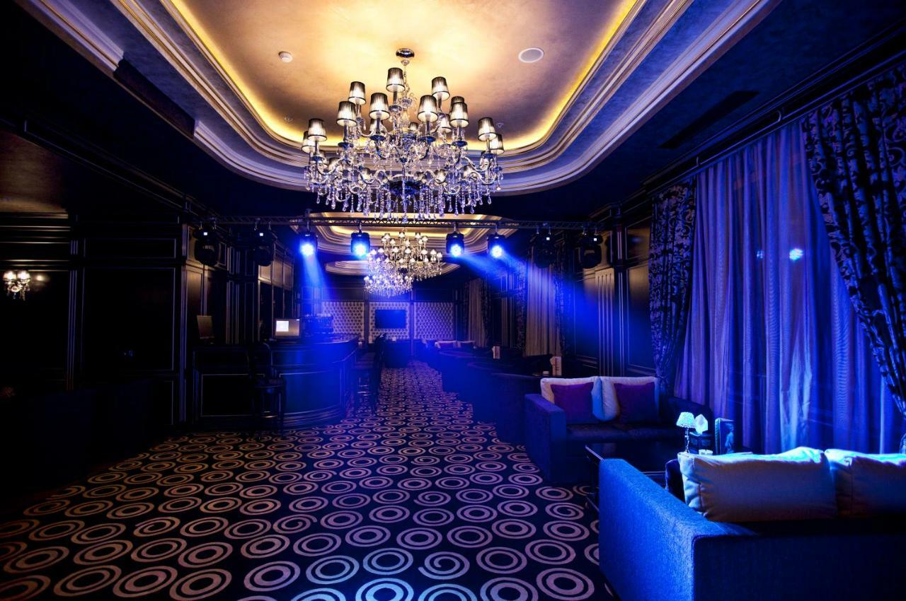 Multi Grand Pharaon Hotel Ptghni Exterior photo